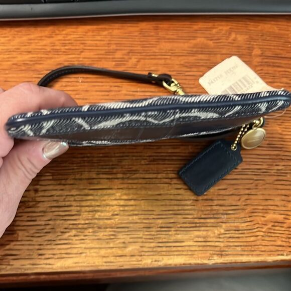 NWT Coach F41718 Signature Legacy Stripe Denim Wristlet Pouch - Picture 6 of 16